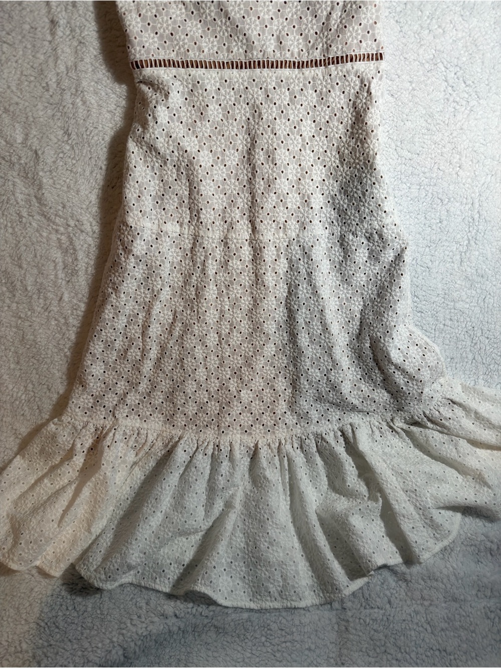 Michael Kors White Eyelet Maxi Dress with Ruffle Hem - Picture 4 of 5